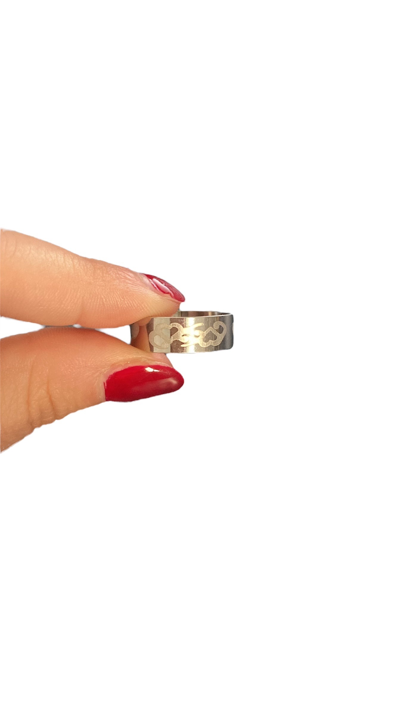 Anillo simple plateado de acero inoxidable estilo minimalista Salem Bisutería