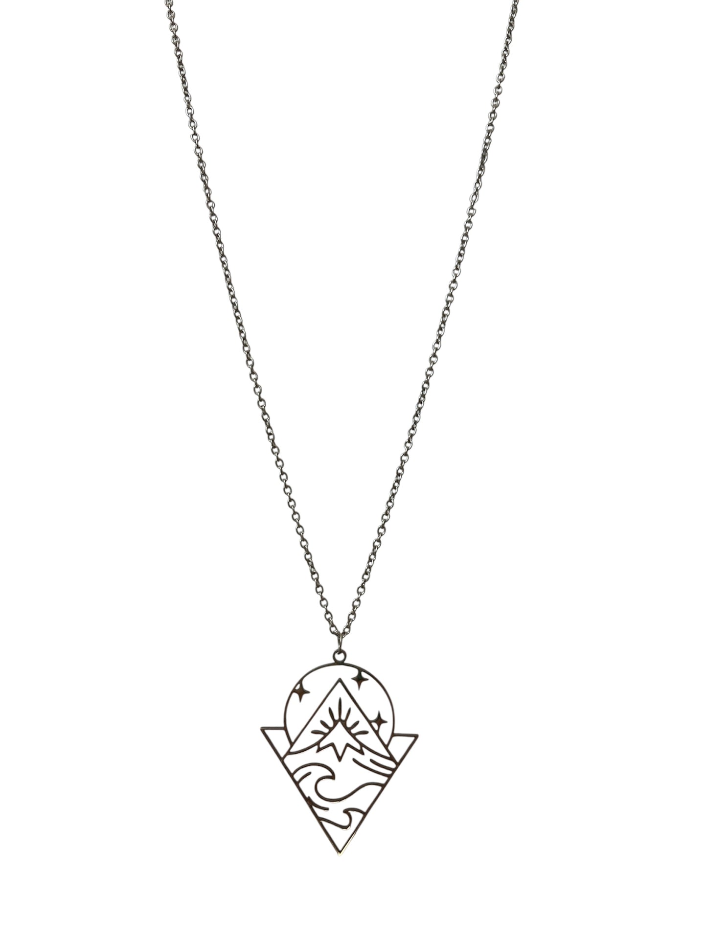 Collar Largo Minimalista en Acero Inoxidable cerca diseño 2