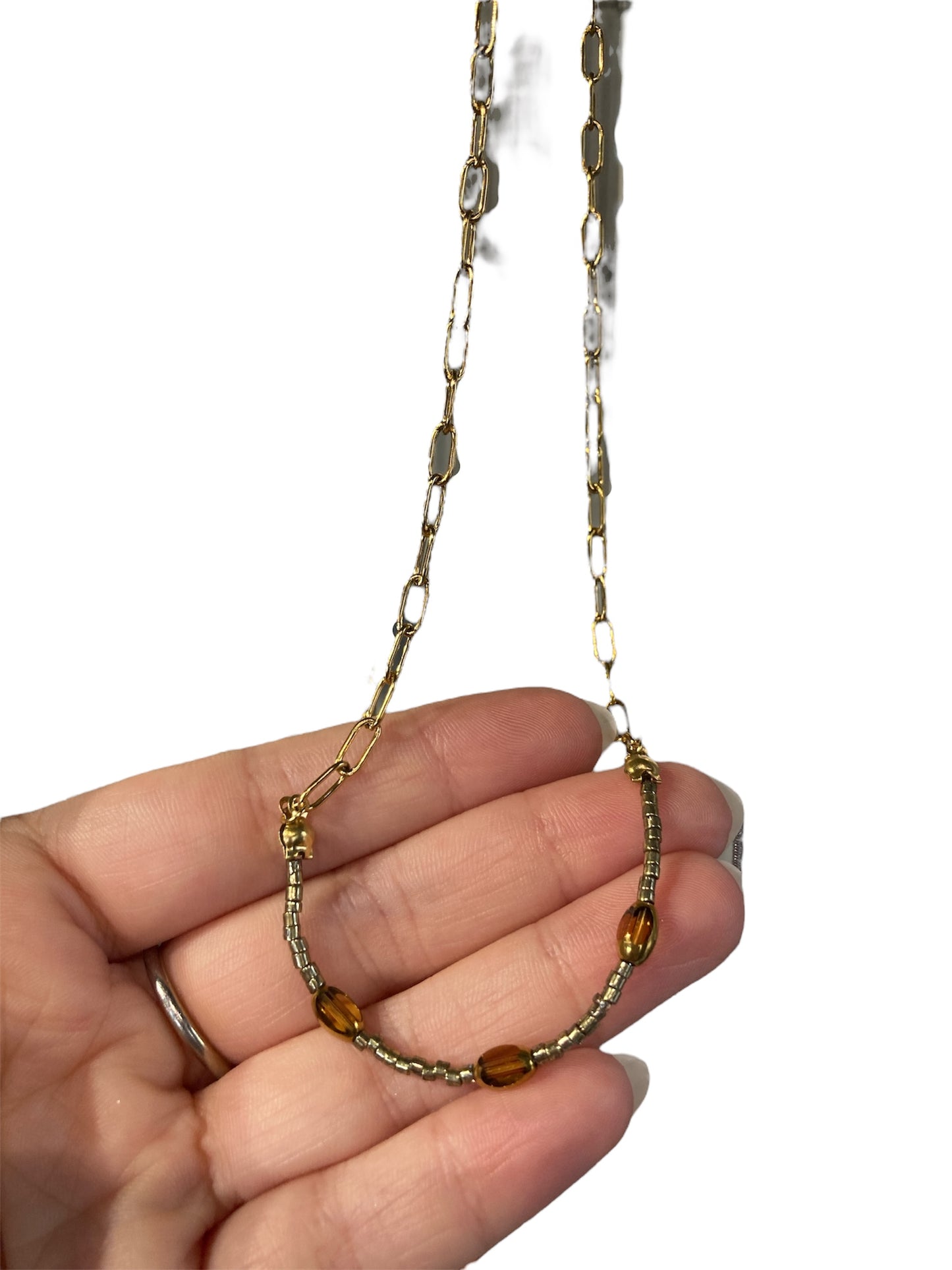 Collares Salem Bisutería con cuentas de cristal dorado cerca amarillo