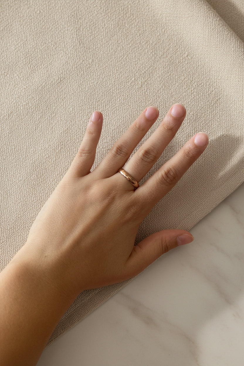 Anillo rosa puesto