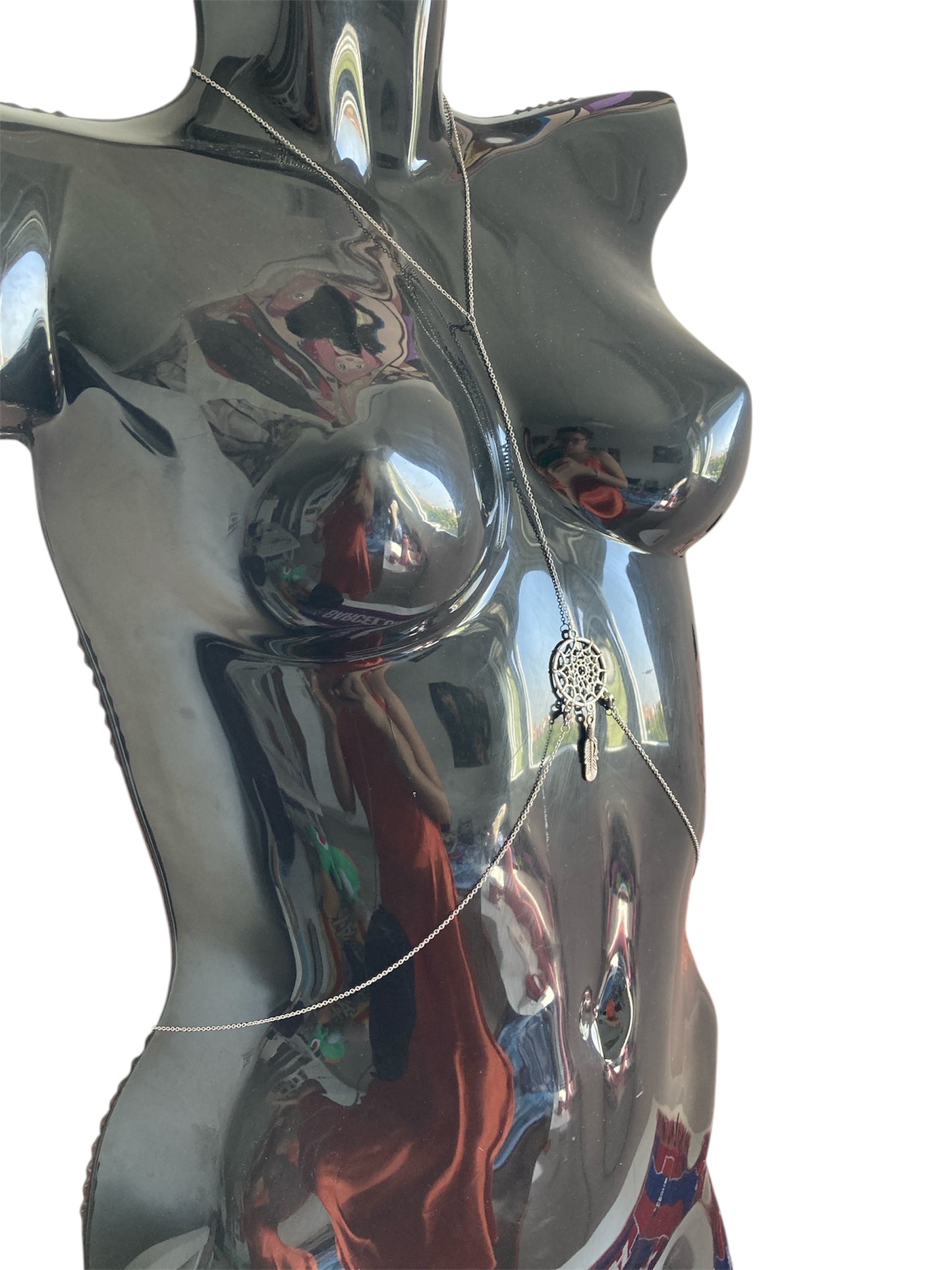 Joya Corporal Atrapasueños puesto en maniquí