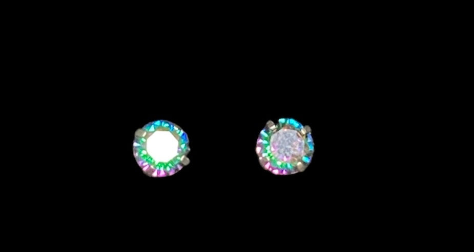 Mini pendientes de acero inoxidable con cierre de rosca Brilli