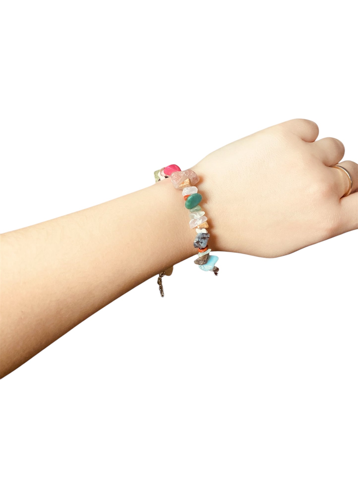 Pulsera Arco Iris con hilo y cuentas de piedras semipreciosas Salem Bisutería