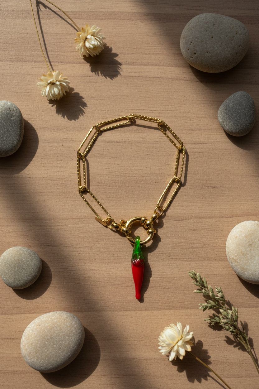 Pulsera Chili con eslabón de plata y colgantes de vidrio estilo moderno