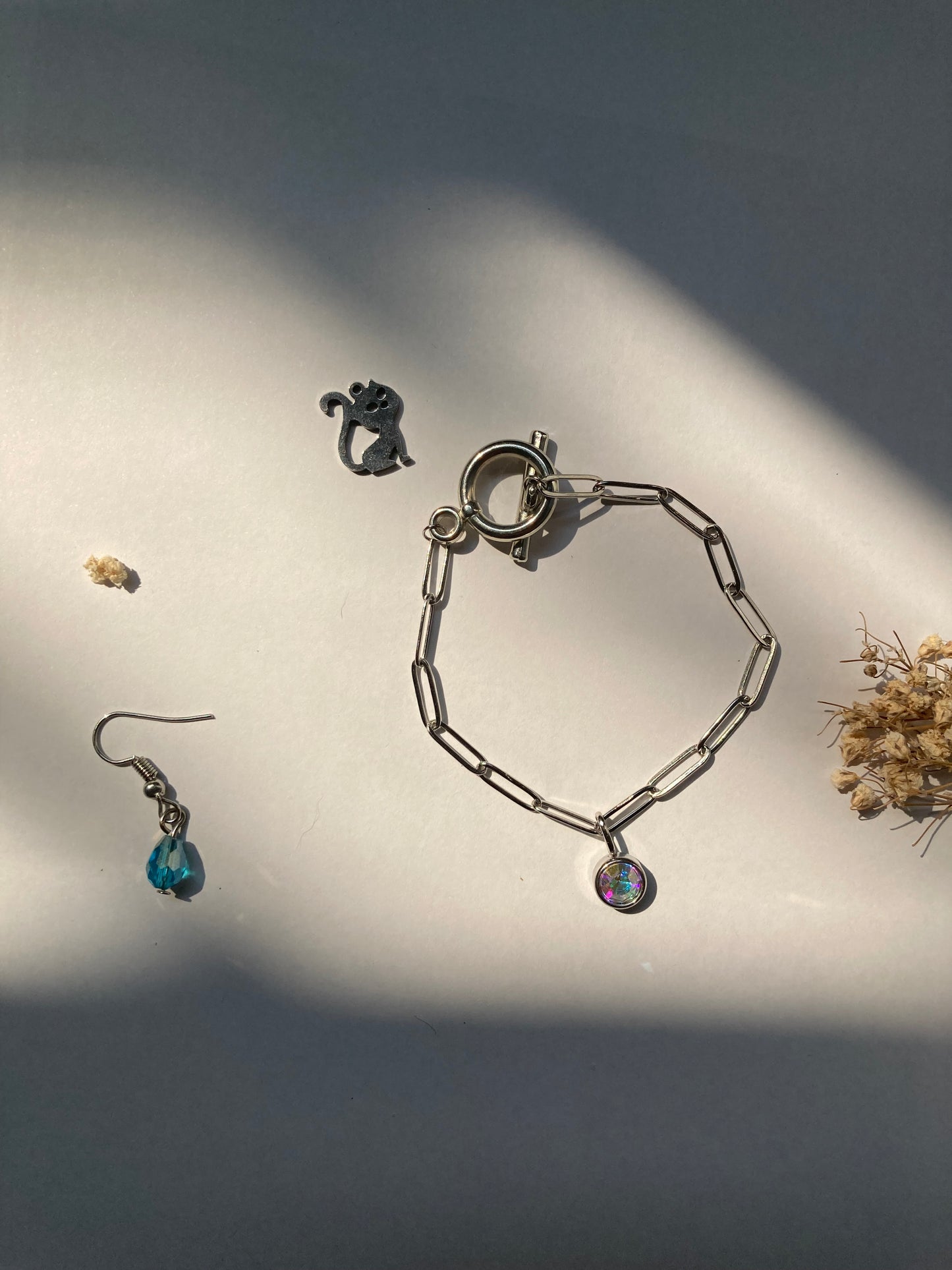 Pulsera con Colgantes Brillantes en Acero Inoxidable brillante