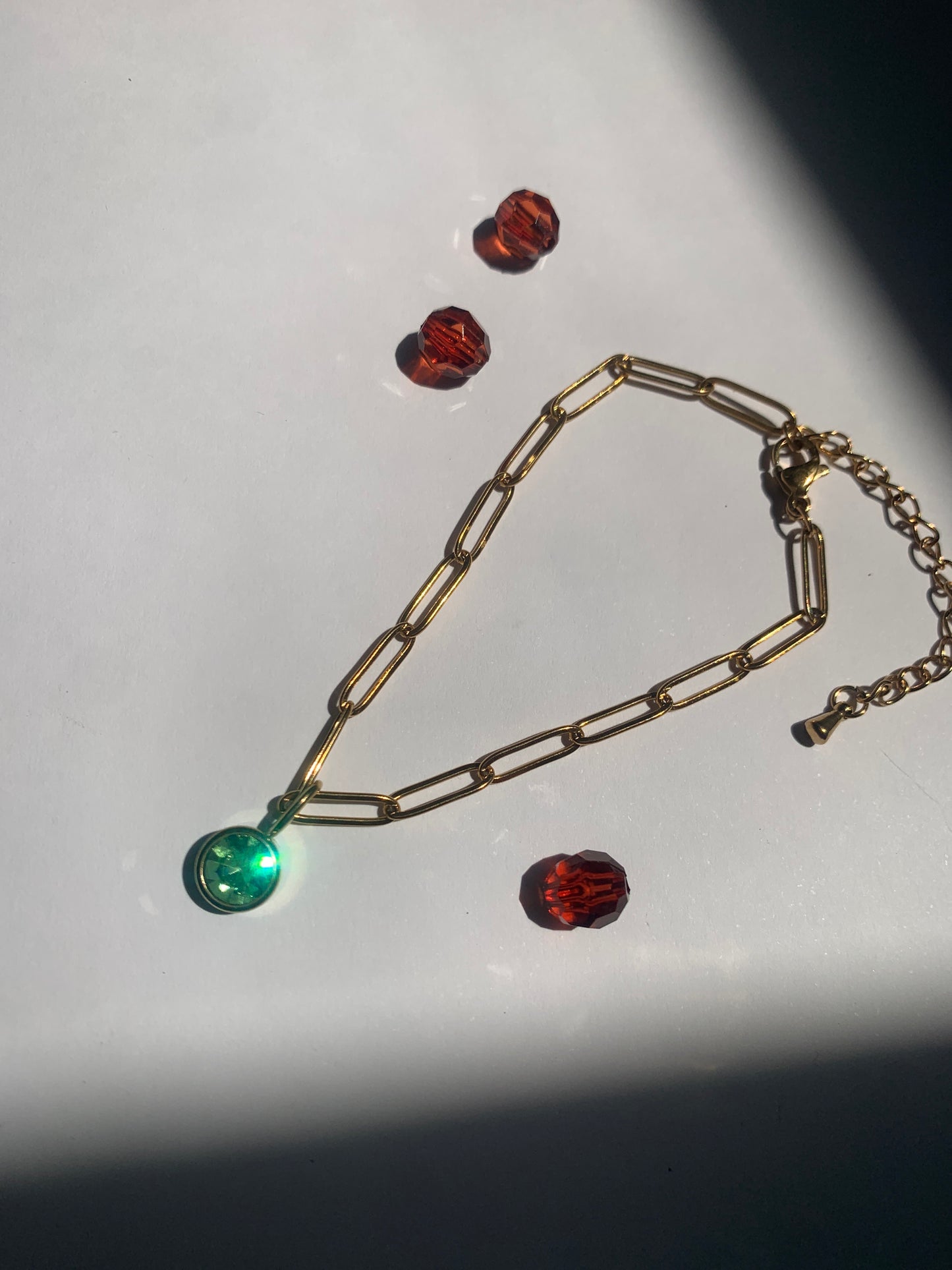 Pulsera con Colgantes Brillantes en Acero Inoxidable de oro verde