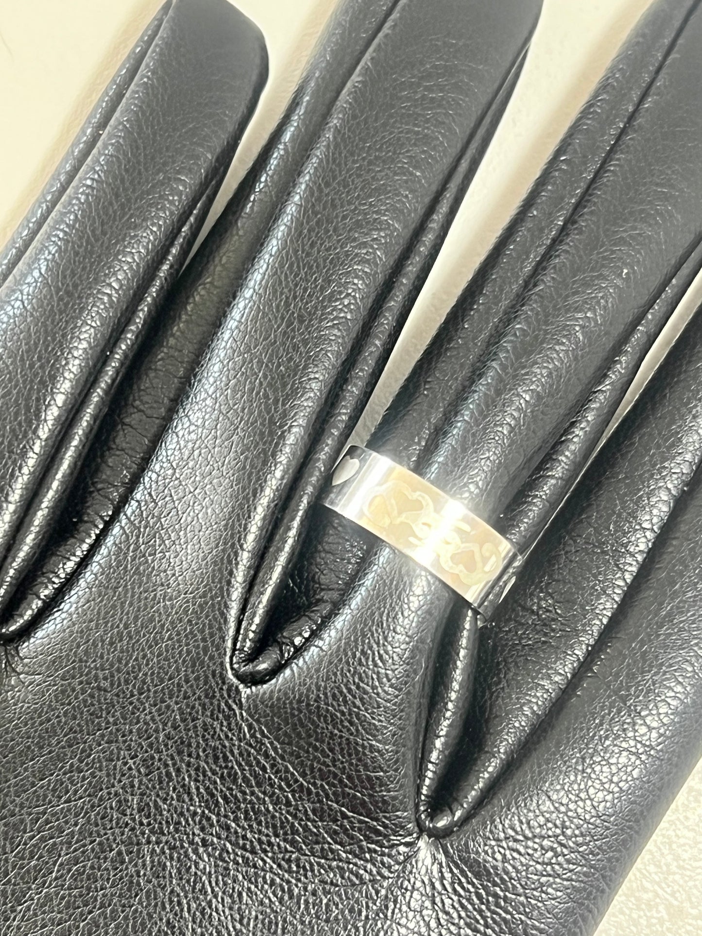 Anillos Simples Plateados – Acero Inoxidable Artesanales | Salem Bisutería