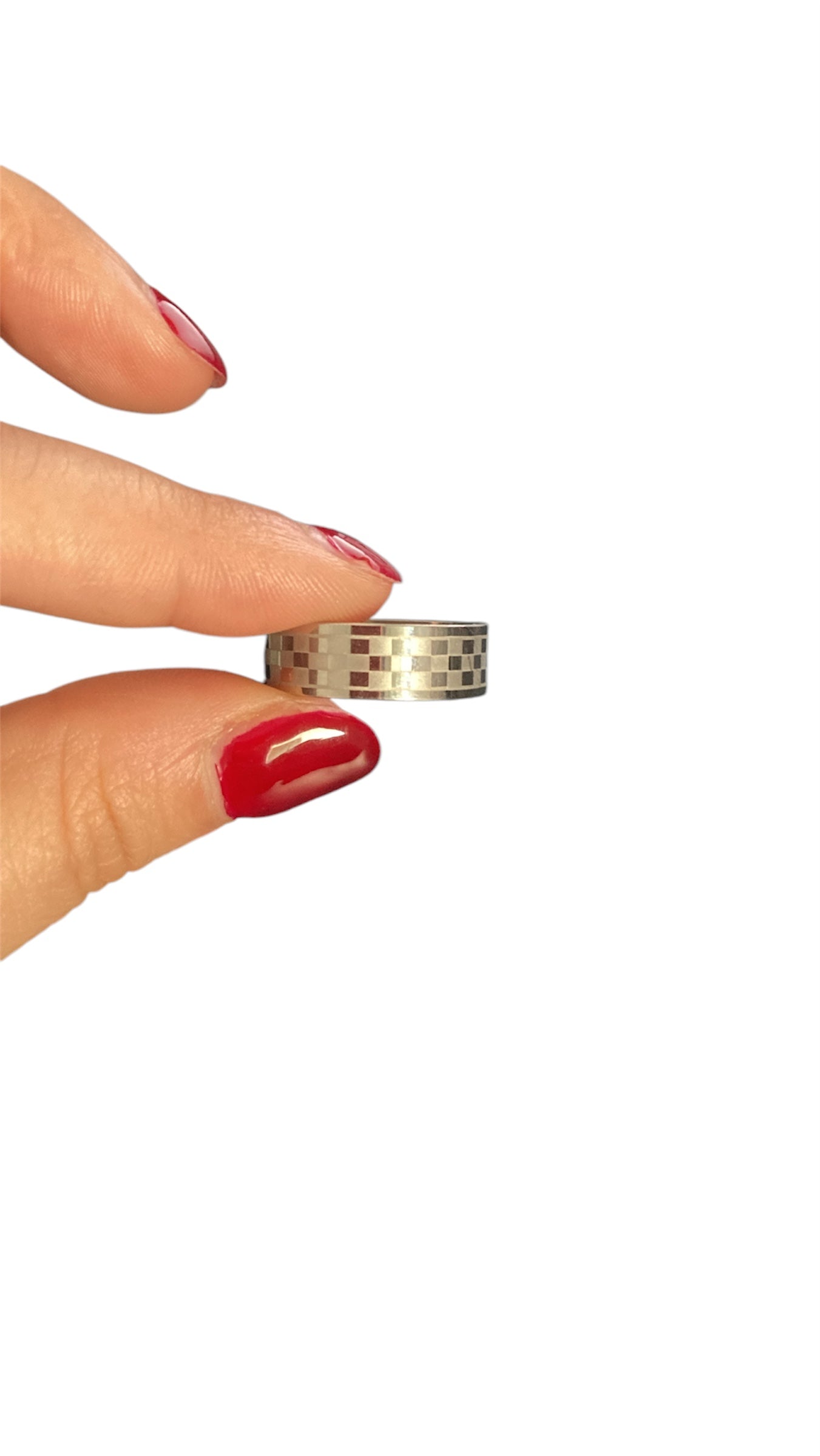 Anillo simple plateado de acero inoxidable estilo minimalista Salem Bisutería
