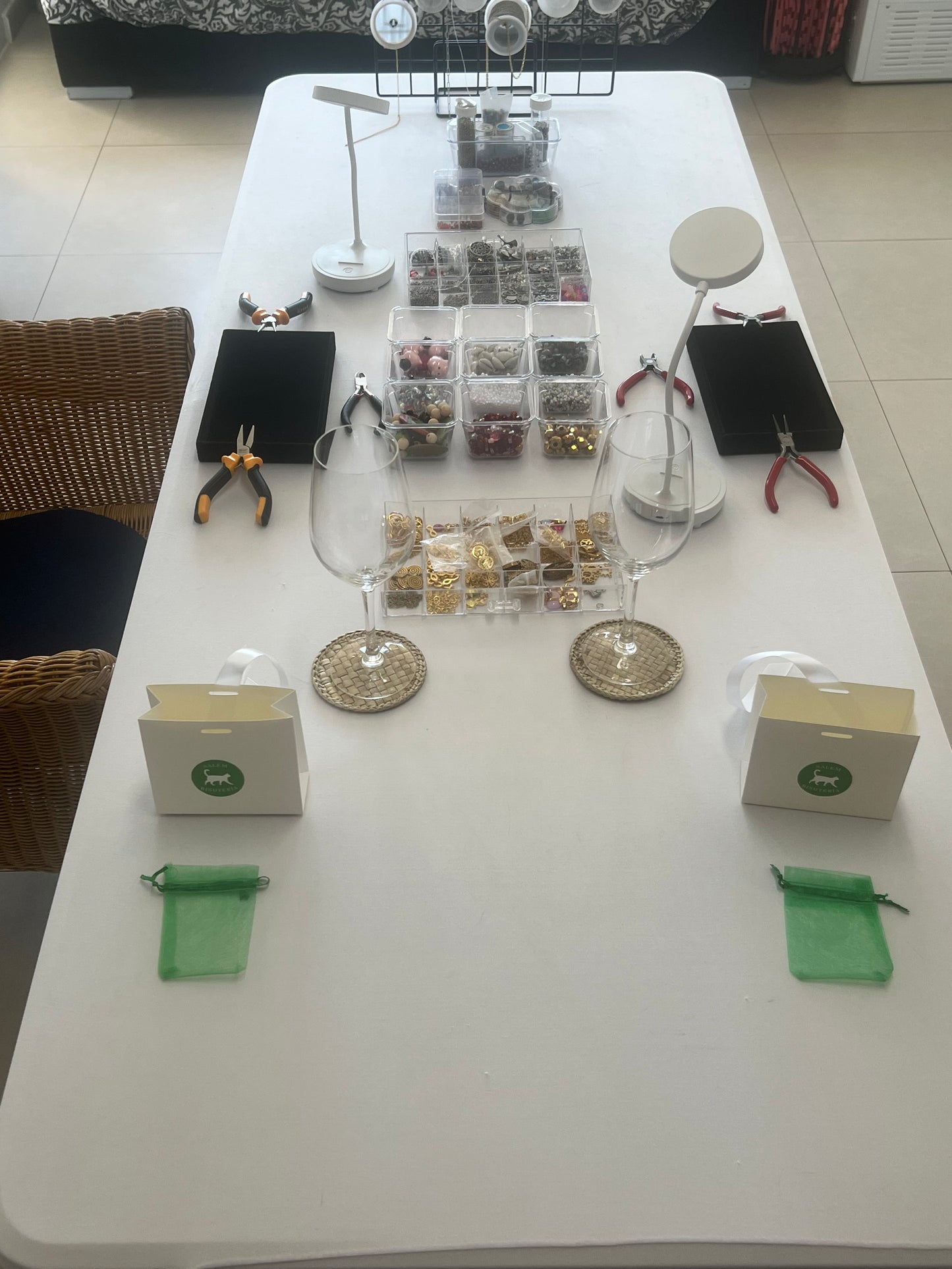 Taller de Charms & Colgantes ✨ | Salem Bisutería