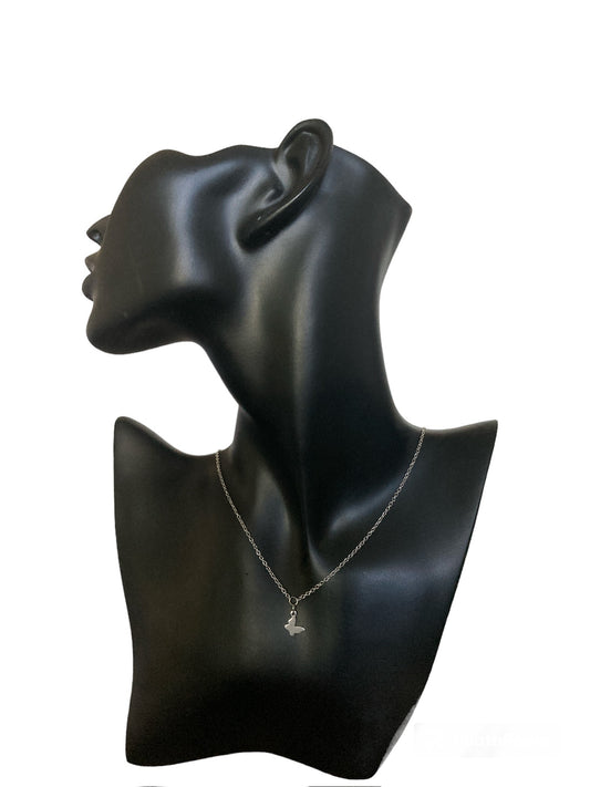 Collar de acero inoxidable con colgante de mariposa – Salem Bisutería MANIQUI