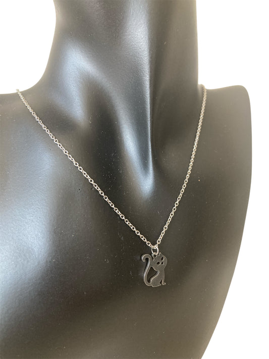 Collar Salem Sentado | Cadena Fina con Colgante de Gato – Salem Bisutería