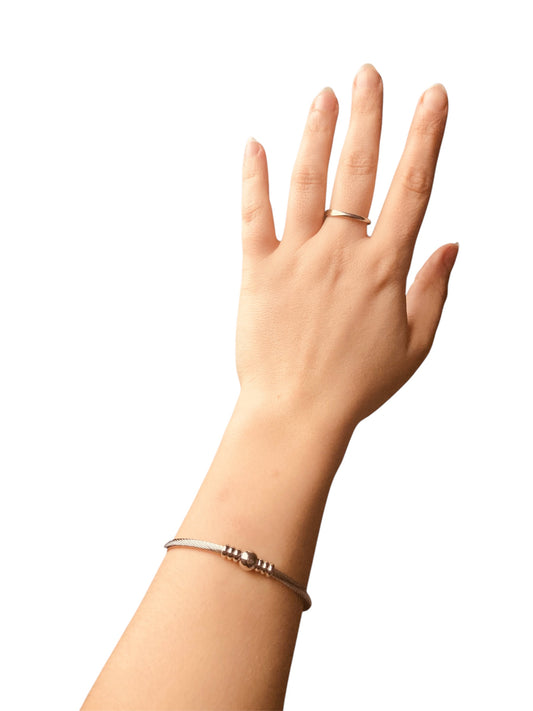 Pulsera Valentina artesanal hecha a mano con diseño delicado