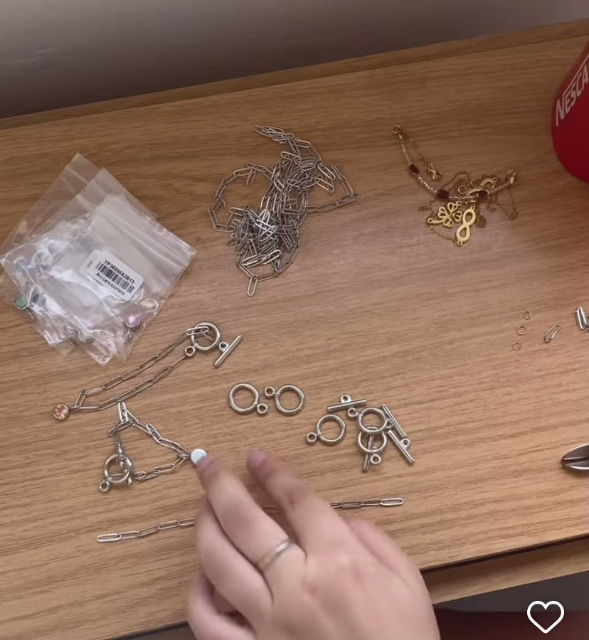 Charger la vidéo : CREACIÓN DE PULSERA BRILLI 