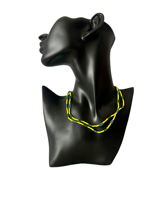 Collar Verano largo con cuentas coloridas inspiradas en la temporada
