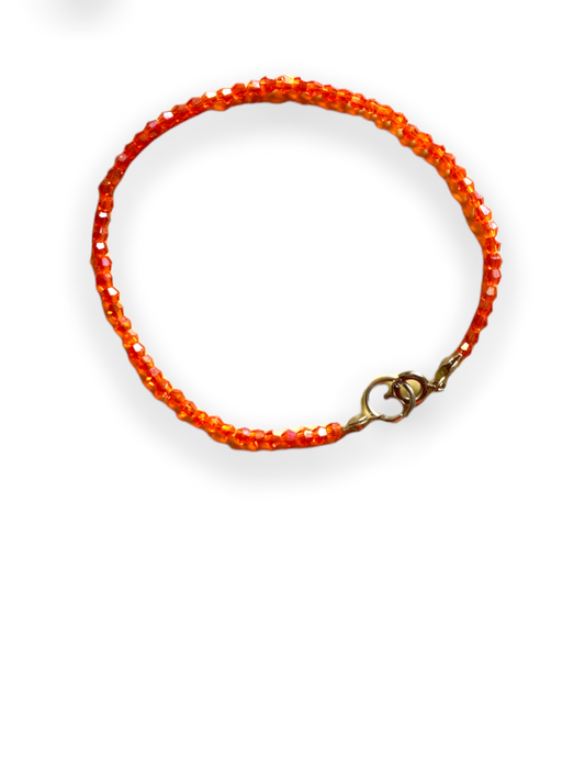 Pulsera minimalista con cuentas tupi de vidrio de 3 mm en hilo elástico